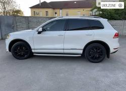 Внедорожник 5 дверей Volkswagen Touareg II 2013 в Харькове