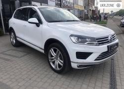 Позашляховик 5 дверей Volkswagen Touareg II Рестайлінг 2015 у Мукачевому