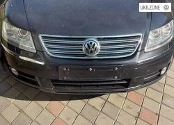 Седан Volkswagen Phaeton I 2002 в Косове