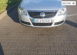 Седан Volkswagen Passat 2005 в Днепре