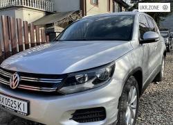 Позашляховик 5 дверей Volkswagen Tiguan 2016 у Івано-Франківську