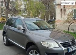 Внедорожник 5 дверей Volkswagen Touareg I Рестайлинг 2009 в Бродах