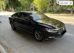 Седан Volkswagen Passat VIII (B8) 2018 в Киеве
