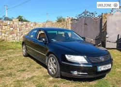 Седан Volkswagen Phaeton I 2005 в Ивано-Франковске