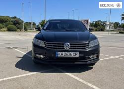 Седан Volkswagen Passat VIII (B8) 2016 в Киеве