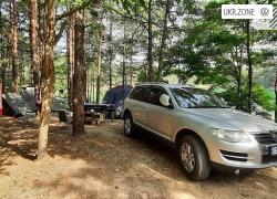 Внедорожник 5 дверей Volkswagen Touareg I Рестайлинг 2008 в Чернигове