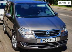 Компактвэн Volkswagen Touran 2010 в Тернополе