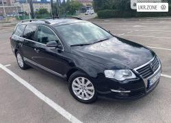 Универсал 5 дверей Volkswagen Passat VI (B6) 2010 в Луцке