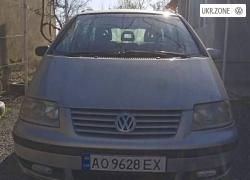 Минивэн Volkswagen Sharan I Рестайлинг 2002 в Чопе