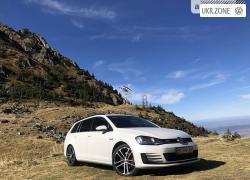 Универсал 5 дверей Volkswagen Golf VII 2016 в Львове