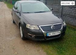Седан Volkswagen Passat 2005 в Каменка-Бугской