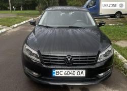 Седан Volkswagen Passat 2014 в Львове
