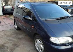 Минивэн Volkswagen Sharan I 1996 в Киеве