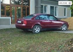 Седан Volkswagen Passat 2000 в Покровске