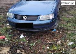 Седан Volkswagen Passat V (B5) 1998 в Ромнах