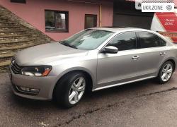 Седан Volkswagen Passat 2014 в Львове