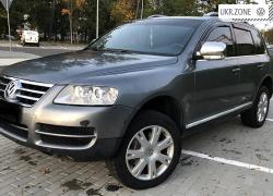 Внедорожник 5 дверей Volkswagen Touareg I 2006 в Хмельницком