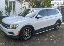 Позашляховик 5 дверей Volkswagen Tiguan II 2018 у Львові