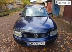 Универсал 5 дверей Volkswagen Passat 2000 в Коростене