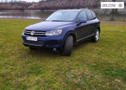 Внедорожник 5 дверей Volkswagen Touareg II 2012 в Кельменцах