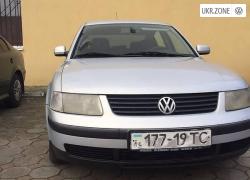 Седан Volkswagen Passat V (B5) 1998 в Стрые