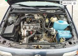 Седан Volkswagen Passat III (B3) 1992 в Долине