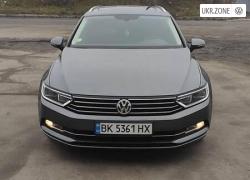 Универсал 5 дверей Volkswagen Passat VIII (B8) 2016 в Луцке