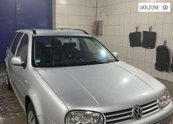 Универсал 5 дверей Volkswagen Golf 2004 в Зачепиловке