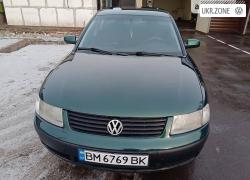 Седан Volkswagen Passat V (B5) 1999 у Охтирці