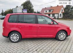 Компактвен Volkswagen Touran 2006 у Чернівцях