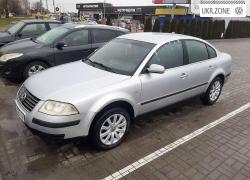Седан Volkswagen Passat 2001 у Черкасах