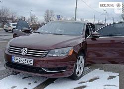 Седан Volkswagen Passat VII (B7) 2012 в Днепре