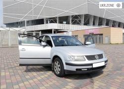 Седан Volkswagen Passat 1997 в Львове