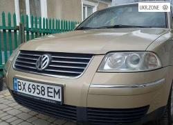 Седан Volkswagen Passat 2001 в Хотине