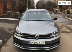 Седан Volkswagen Jetta 2015 у Маріуполі