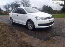 Седан Volkswagen Polo V 2013 в Старой Выжевке