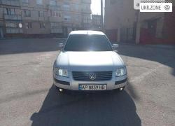 Седан Volkswagen Passat 2000 у Марганці