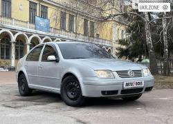 Седан Volkswagen Bora I 2001 в Киеве