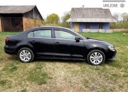 Седан Volkswagen Jetta 2015 в Черновцах