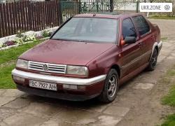 Седан Volkswagen Vento I 1992 в Дрогобыче