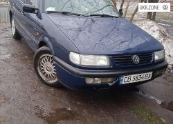 Седан Volkswagen Passat 1994 в Соснице