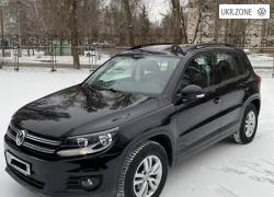 Внедорожник 5 дверей Volkswagen Tiguan II 2017 в Киеве