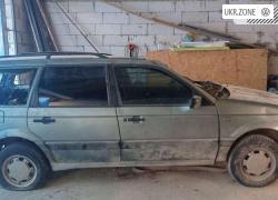 Универсал 5 дверей Volkswagen Passat III (B3) 1989 в Кременце