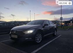 Седан Volkswagen Passat VIII (B8) 2018 в Киеве