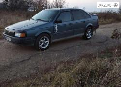 Седан Volkswagen Passat III (B3) 1989 в Дрогобыче