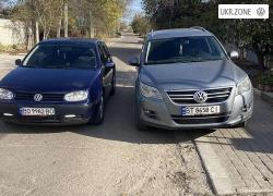 Внедорожник 5 дверей Volkswagen Tiguan I 2009 в Херсоне