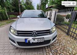 Внедорожник 5 дверей Volkswagen Touareg II 2013 в Калуше