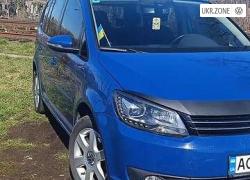 Компактвэн Volkswagen Touran II 2011 в Виноградове