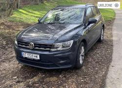 Внедорожник 5 дверей Volkswagen Tiguan II 2018 в Киеве