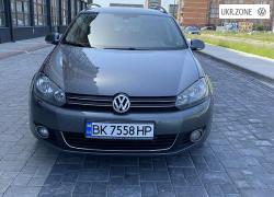 Универсал 5 дверей Volkswagen Golf 2012 в Вараше